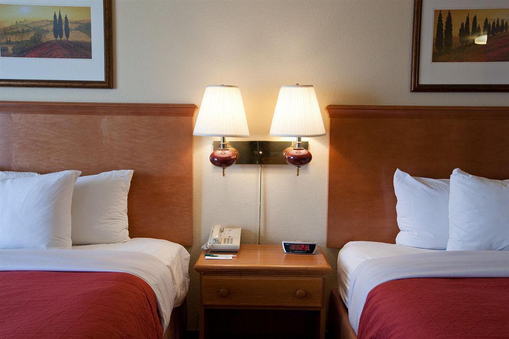 Country Inn & Suites By Radisson, Davenport, Ia Kamer foto