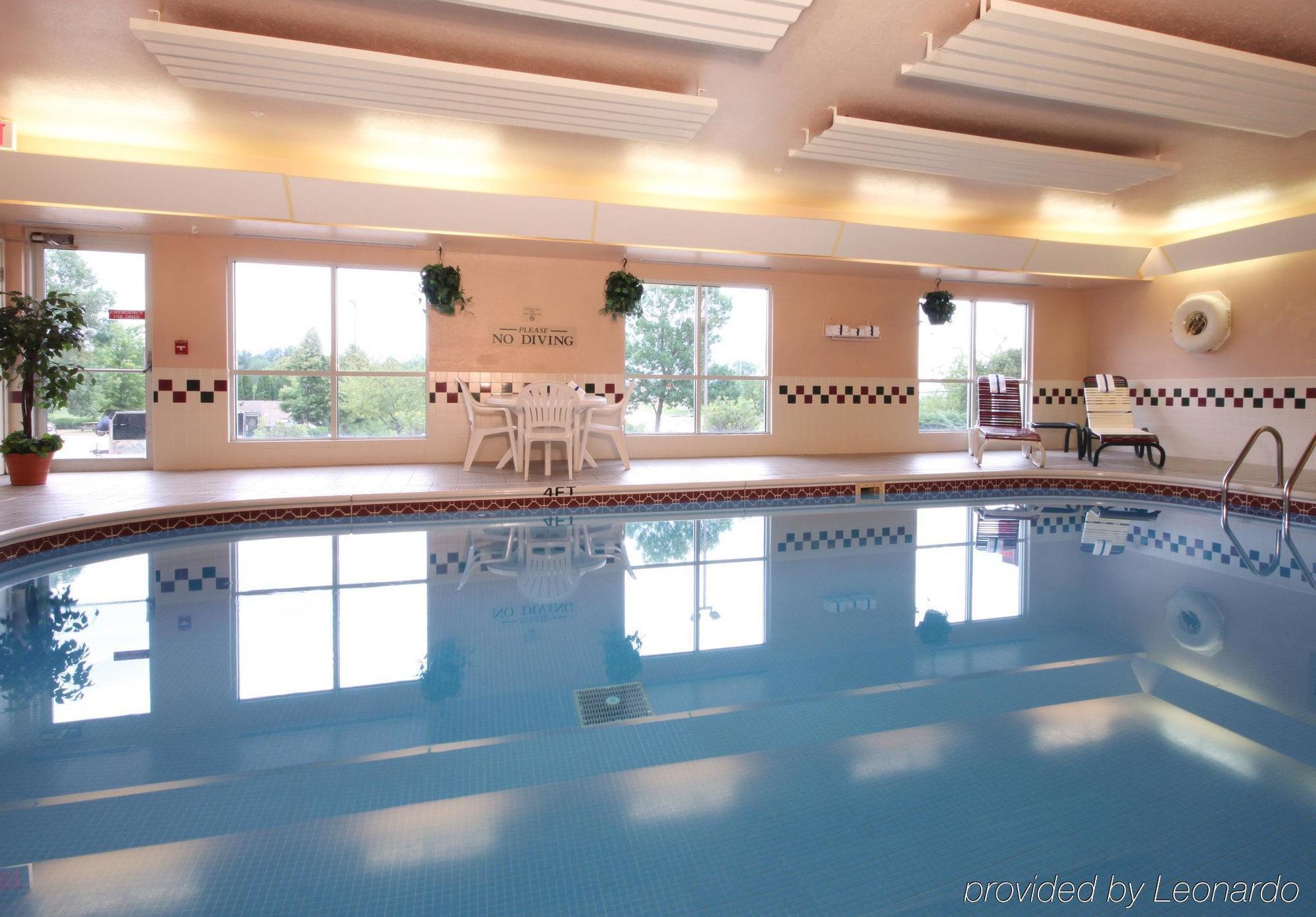 Country Inn & Suites By Radisson, Davenport, Ia Faciliteiten foto
