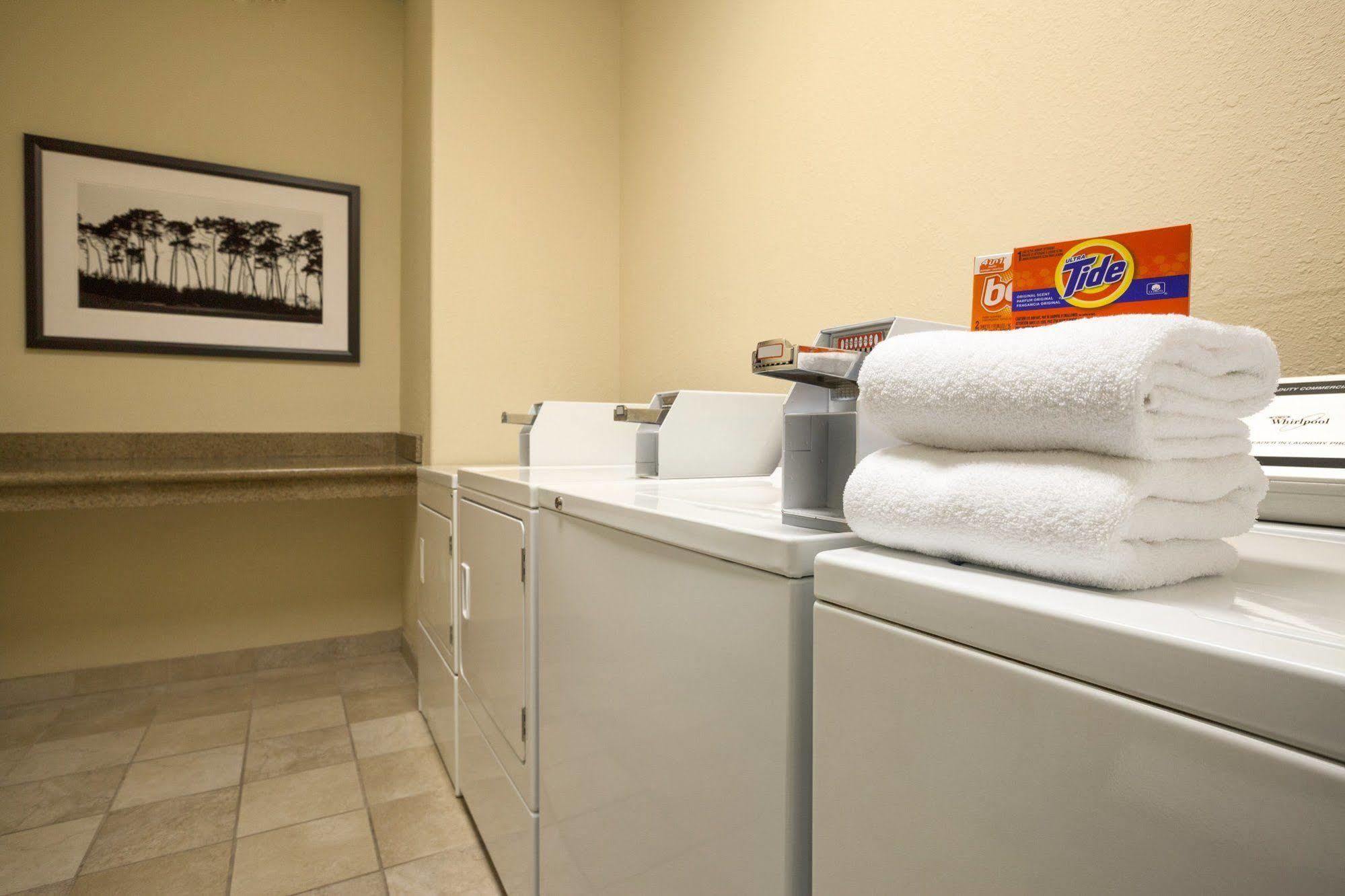 Country Inn & Suites By Radisson, Davenport, Ia Buitenkant foto