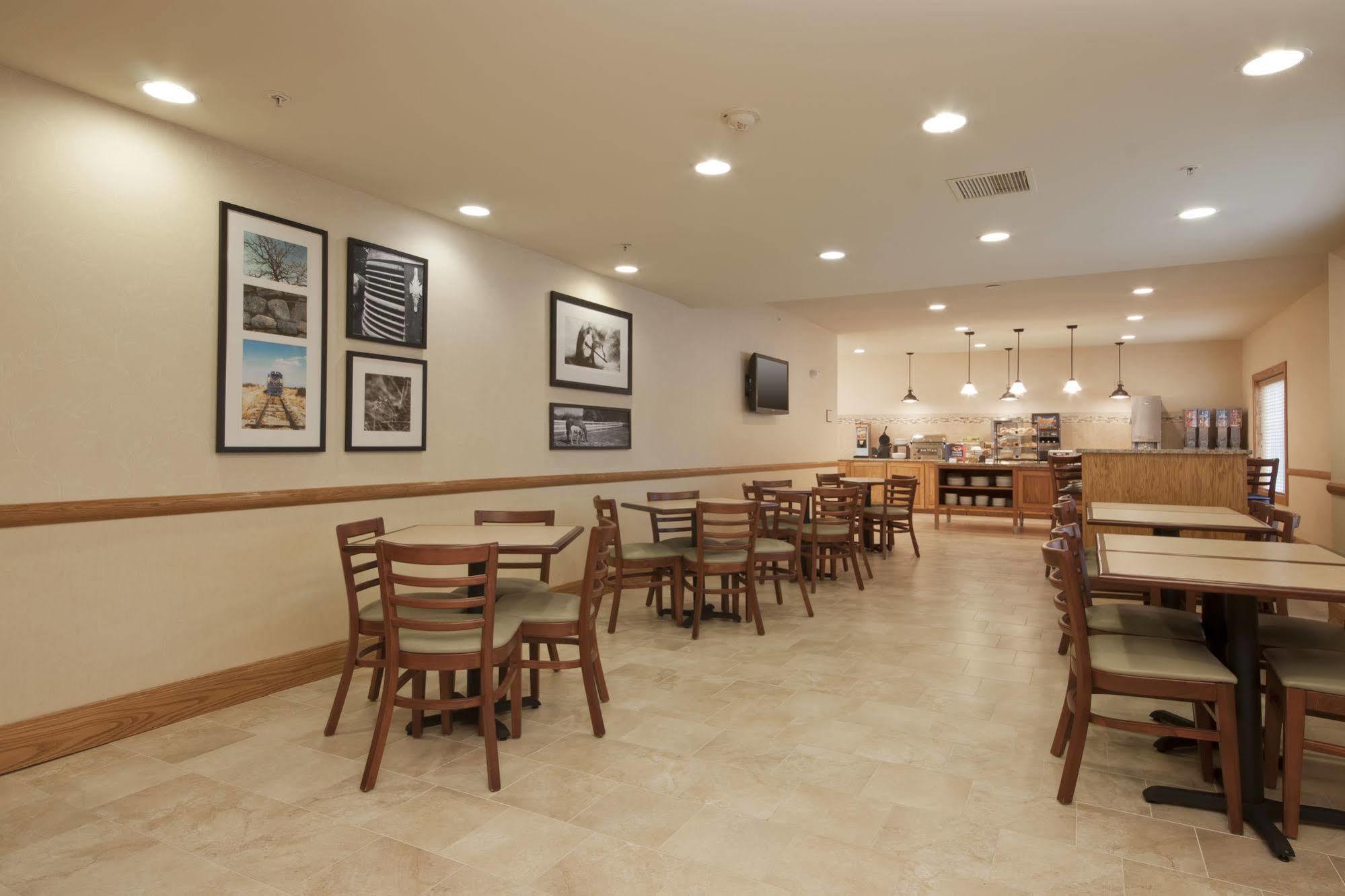 Country Inn & Suites By Radisson, Davenport, Ia Buitenkant foto